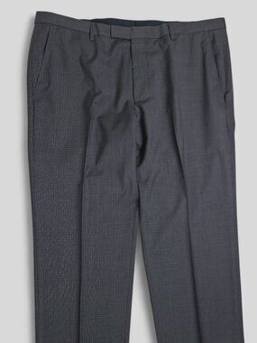 Hugo Boss Virgin Wool W38xL33 Dress Pants
